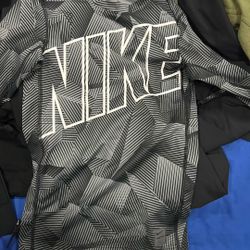 Nike Pro Big Kids Large Compression Shirt Asking 10$