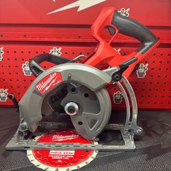 Milwaukee M18 FUEL 18V Lithium-Ion Cordless 7-1/4 in. Rear Handle Circular Saw (Tool-Only)