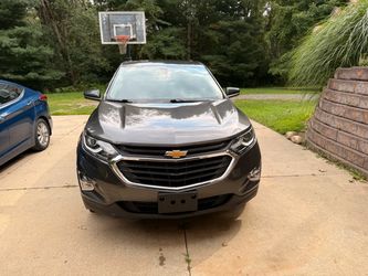 I sell Chevy equinox 2019 with few miles