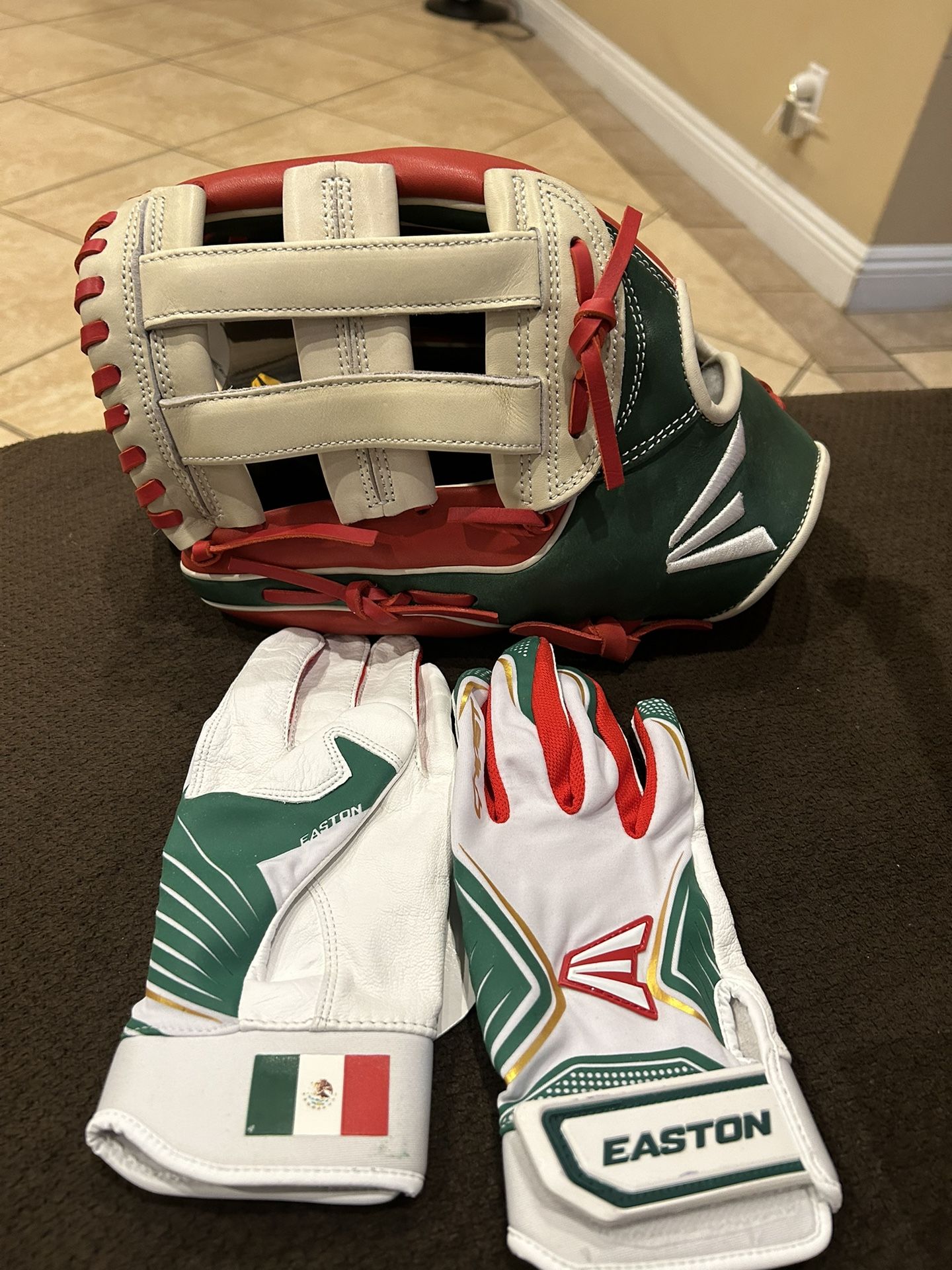 NEW Easton 11.75 Hemlock Collection Mexico Baseball Or Softball Glove With Batting Gloves