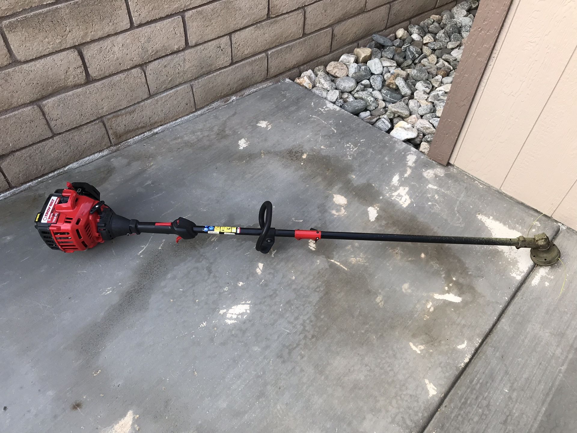 Troy Bilt 2Cycle TB35EC gas trimmer / weed whacker for Sale in La