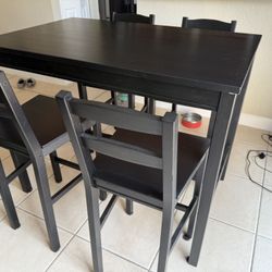 Bar Table And 4 Bar Stools