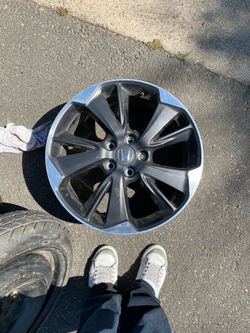 Honda rims with 3 tires 80% tread life