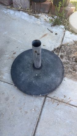 Patio umbrella base