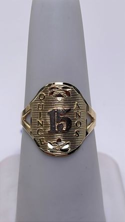 14k gold quinceaños ring
