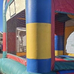 Bounce House 