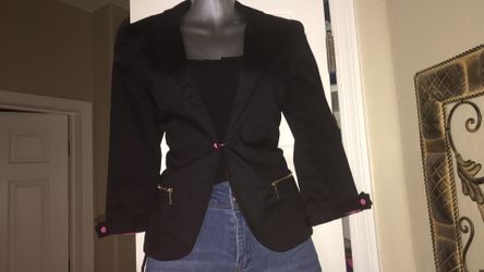 Very cute and elegant black jacket
