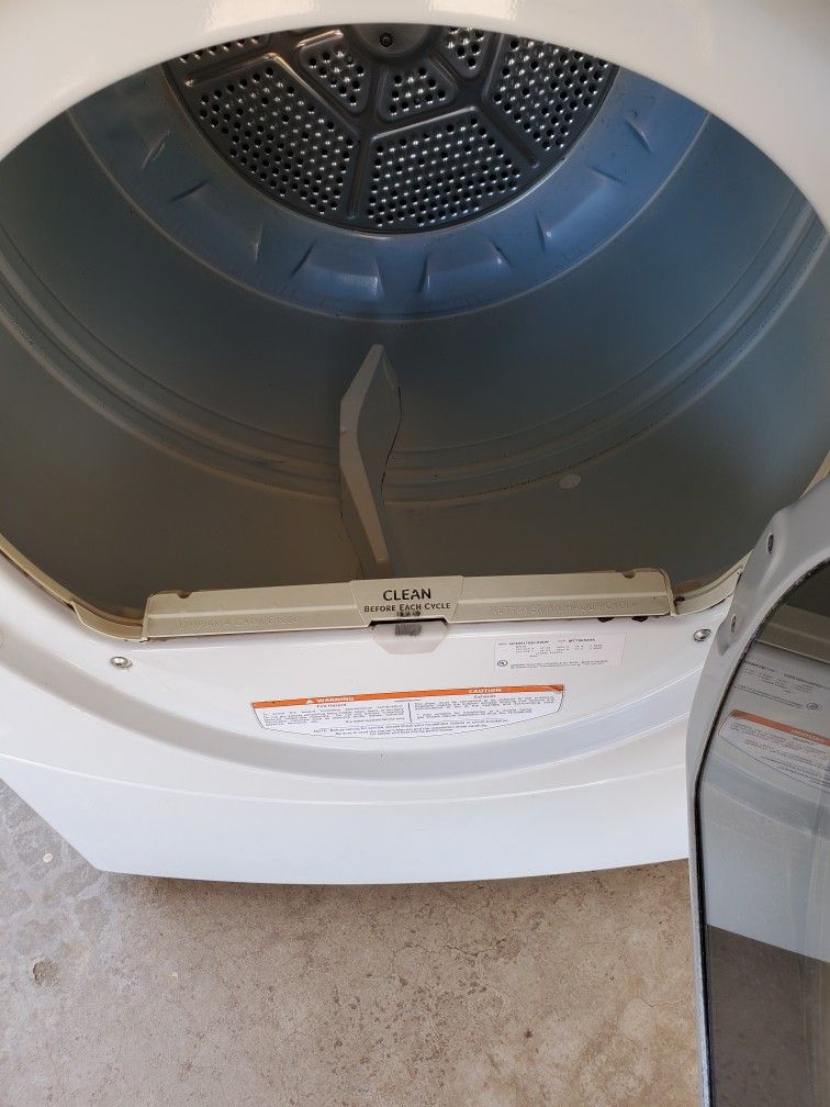 G E Dryer Super Plus Capacity Heavy duty