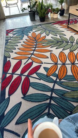 8X10 Tropical Leaf Area Rug