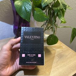 Valentino Uomo Born in Roma Intense 