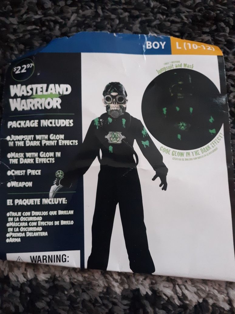 Costume