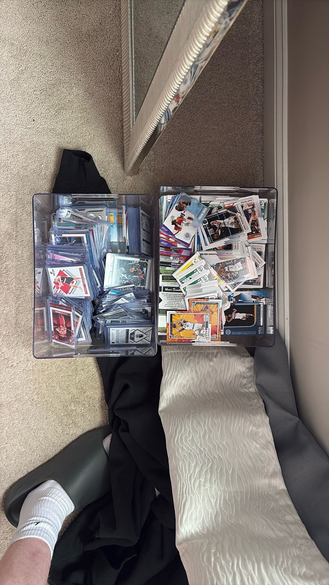 Hundreds Of Cards !!!!!!!! Some Sleeved And Not