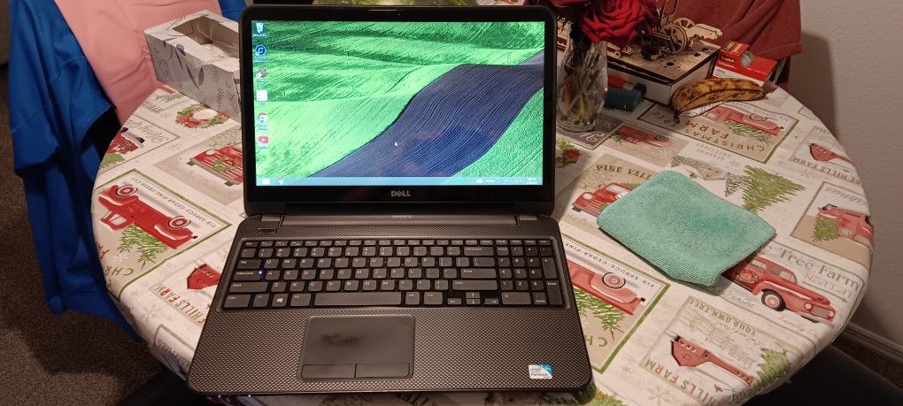 Dell 15in Inspiron 3521