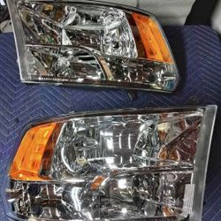 09-18 RAM Headlights Faros Calaveras Micas Luces 
