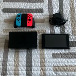 Nintendo Switch 