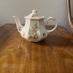 ✨ Vintage Sadler Teapot – Made in England, Like New! ✨
