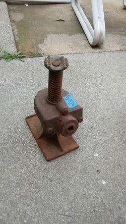 Old fashioned bottle jack