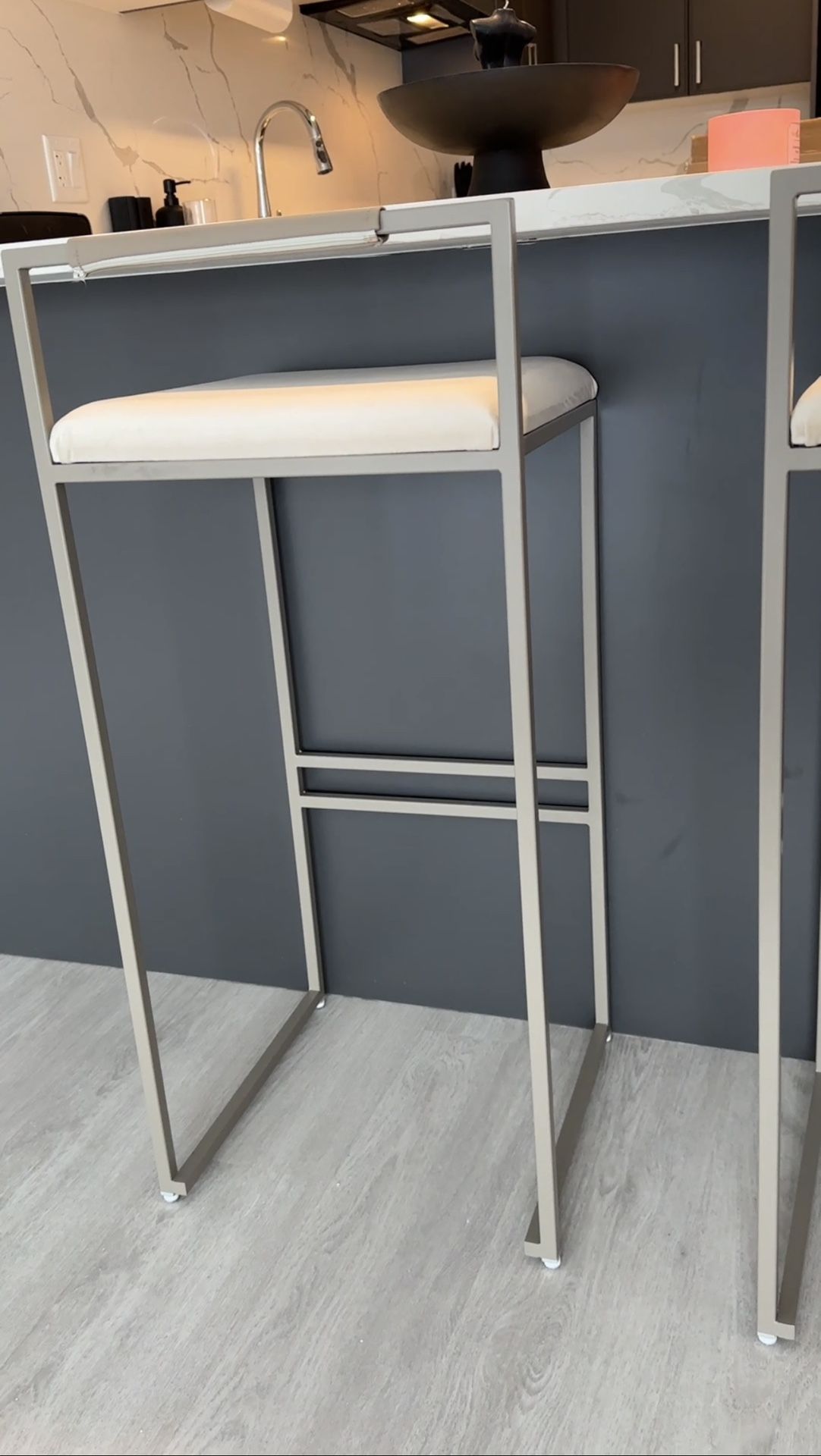 BY CREA ORIGINAL STOOL