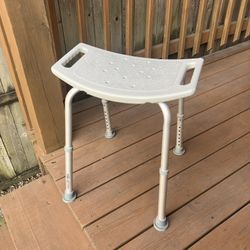Deluxe Aluminum Shower Bench - Excellent Condition 