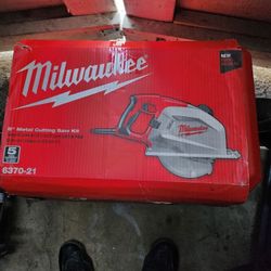 Milwaukee Matal Cutting Saw Electric