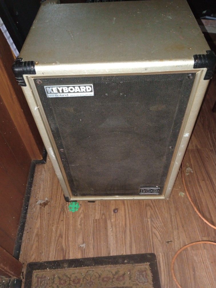 Roland Cube 100 Keyboard Amplifier