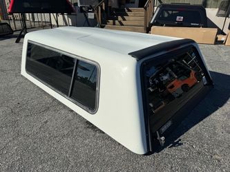 Toyota Tacoma camper Shell 1987-04