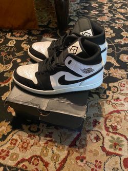 Jordan 1 $70 size 10
