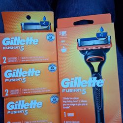 Gillette , five fusion razors , total of one razor and 7 refills.\nBrand new