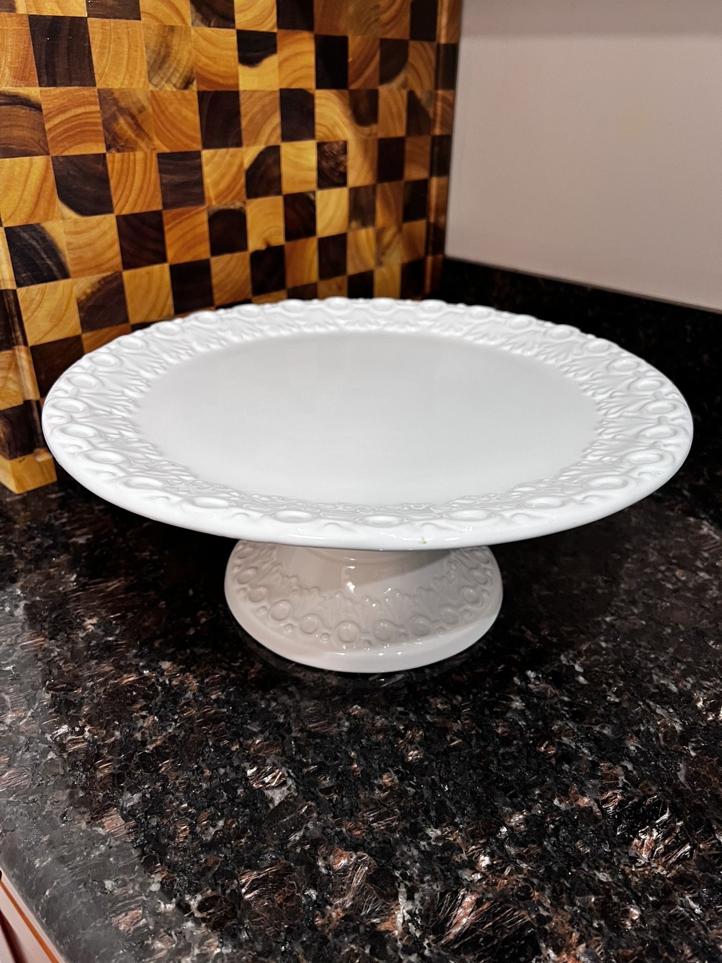 Cake stand