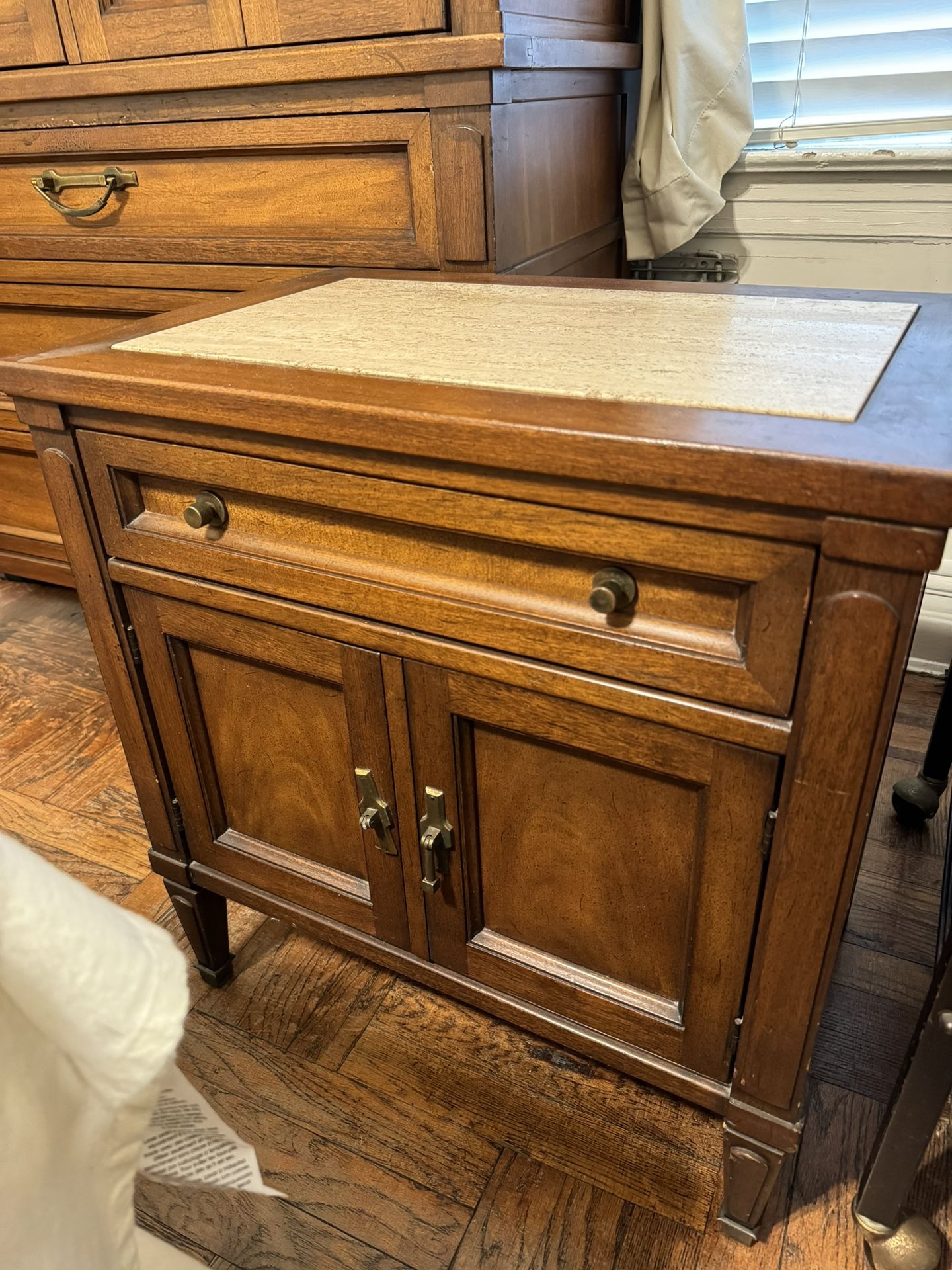2 Matching Wood Nightstands