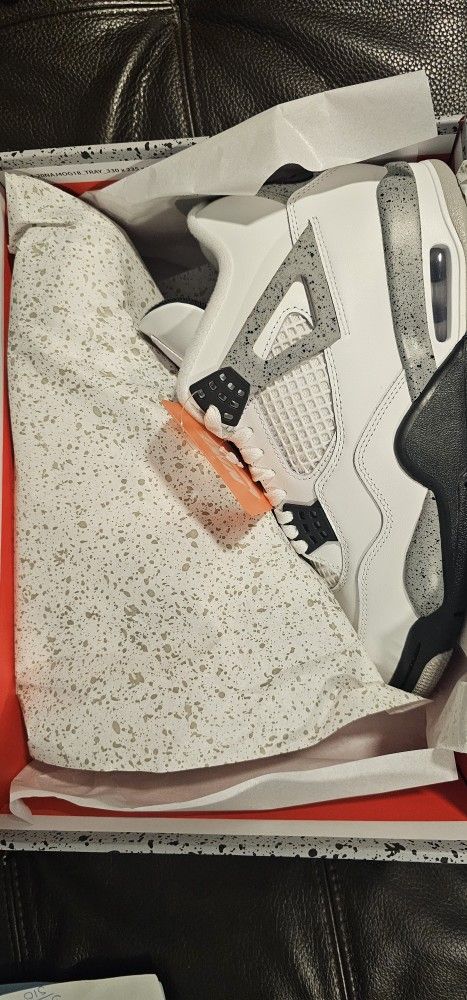 Jordan 4s "Cements " DS Size 8.5 Brand New