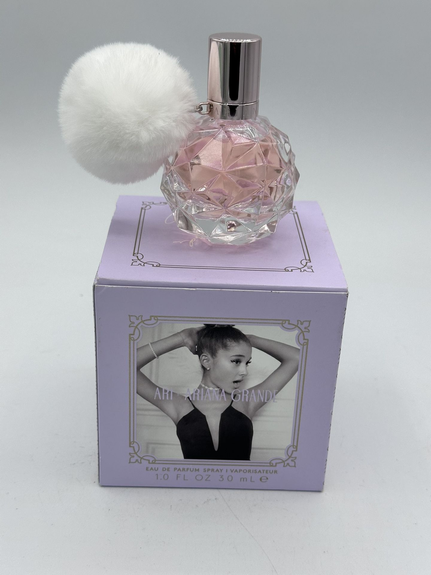 Ariana Grande Ari Eau De Parfum 30ml