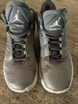 Nike Jordan Super Fly 5 size 4.5Y