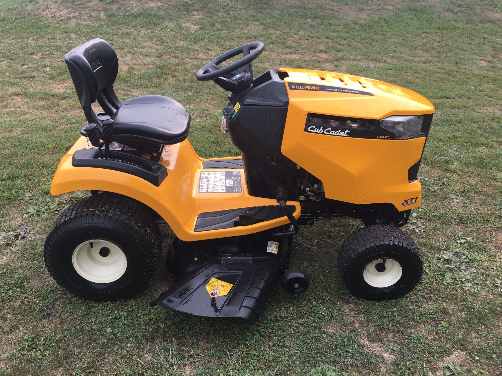 2019 cub cadet XT1 enduro