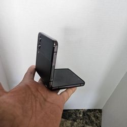 Samsung Galaxy Z Flip 4 Unlocked Liberado