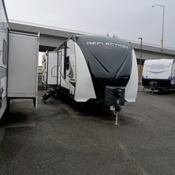 2022 Grand Design 29 297 RSTS