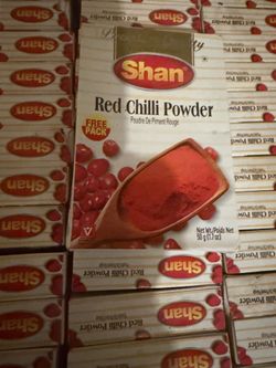 137 Shan red chili powder packs