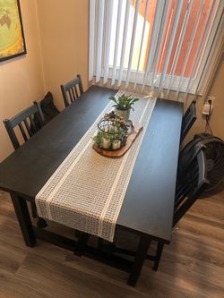 Kitchen dinning table