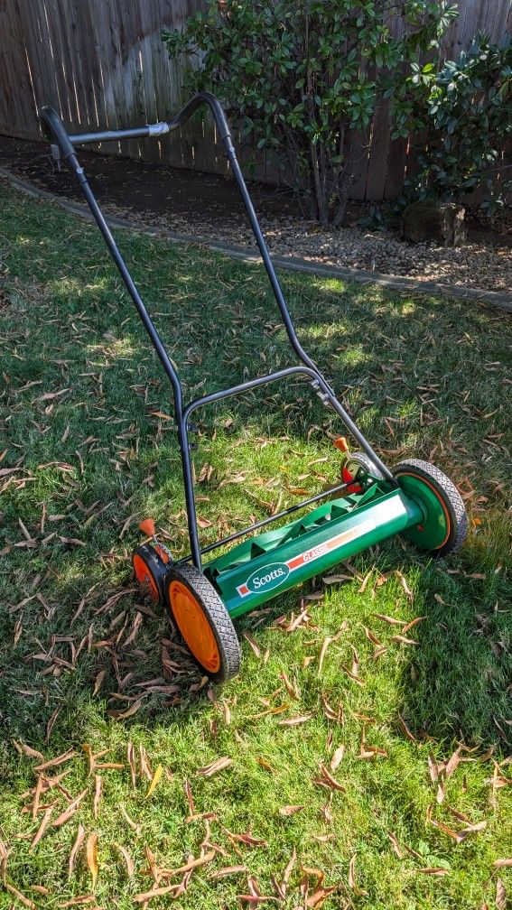 Scott's Classic 20" Reel Mower