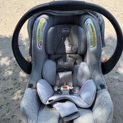 Chicco Keyfit35 Car Seat