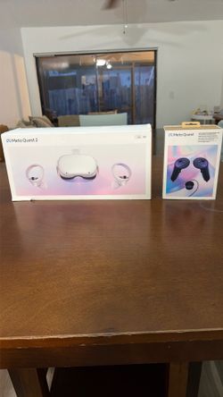 Used 128 GB Meta Quest 2 and Meta Quest Touch Pro Controllers