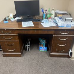 Desk Executive