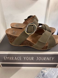 Dansko Olive Green Sandals Size 36