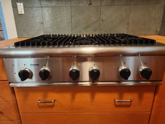 36" Thermador Professional 6 Burner Gas Stovetop