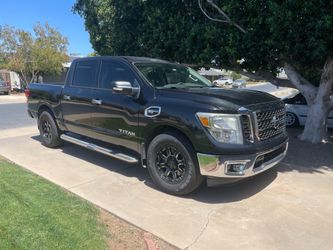 2017 Nissan Titan