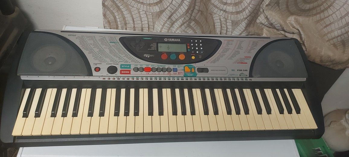 Yamaha Keyboard