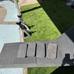 Kneepads For The Ground