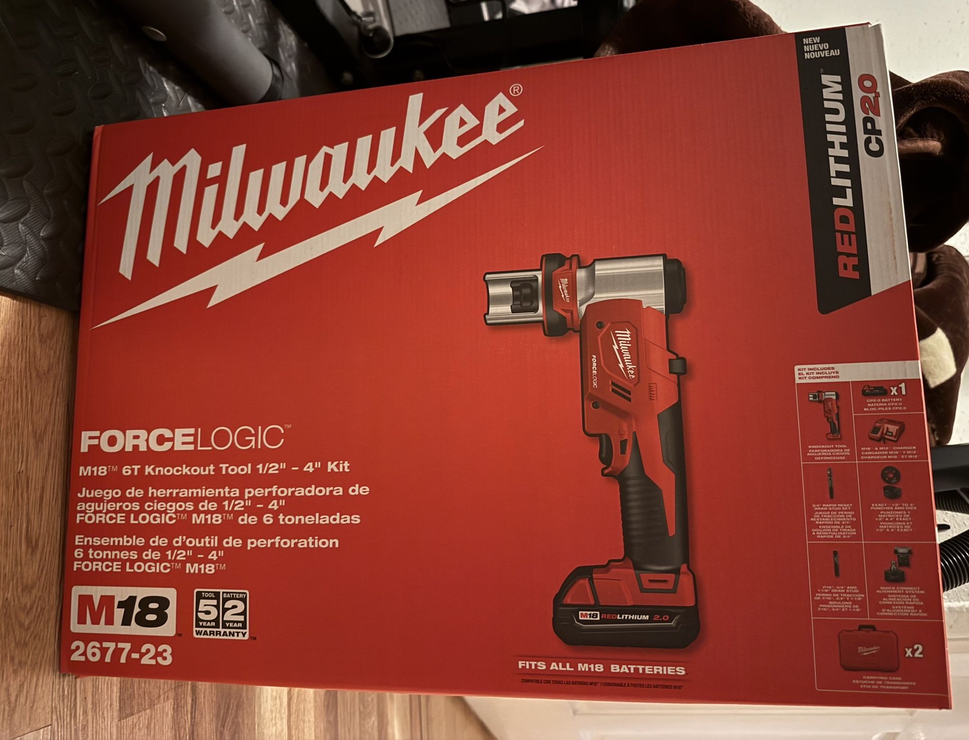 MILWAUKEE FORCE LOGIC KNOCKOUT TOOL KIT