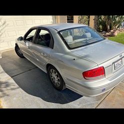 2004 Hyundai Sonata