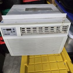 GE Window Ac/heater